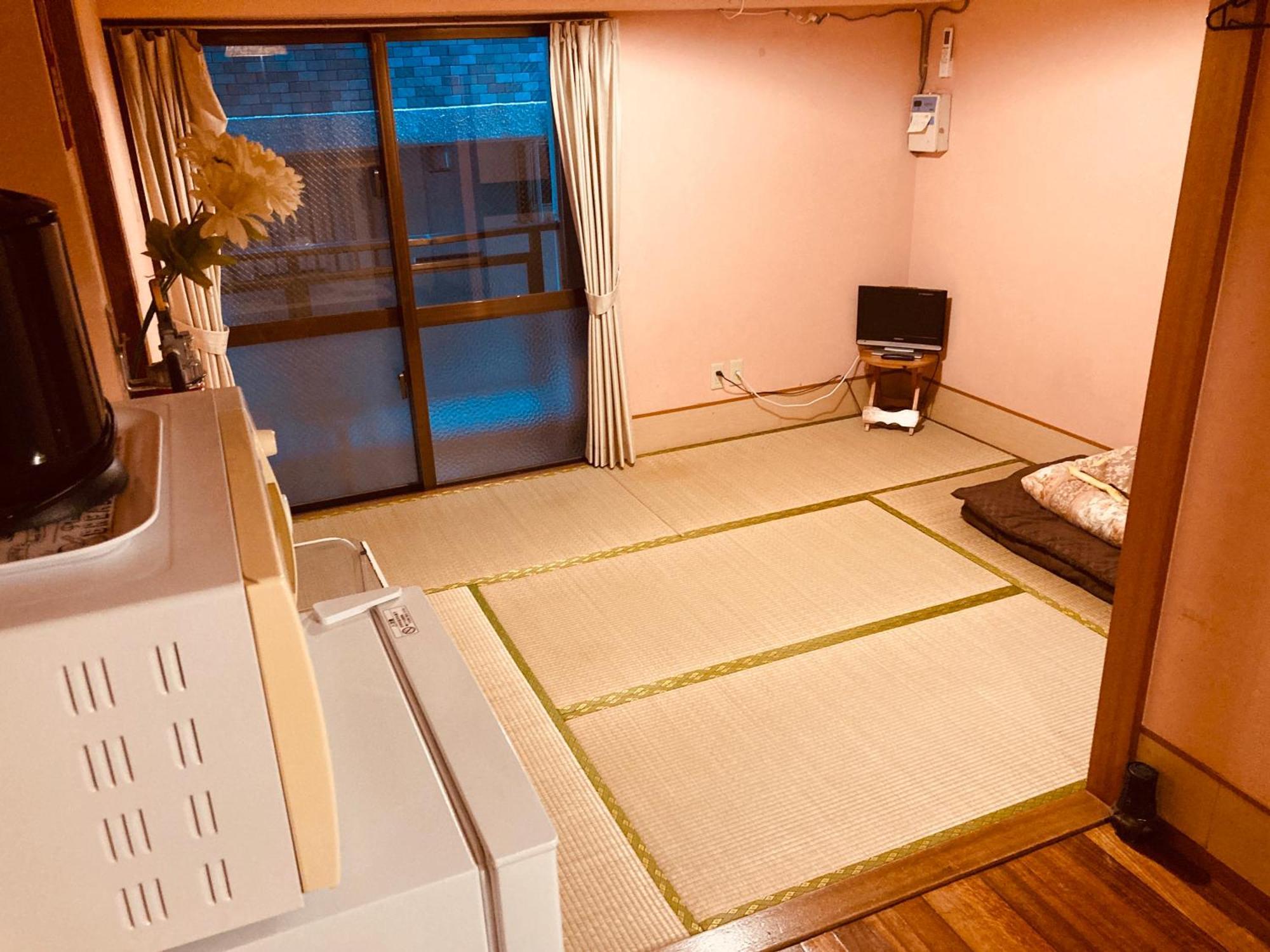 Hostel Hakuseiso Naha Exteriör bild